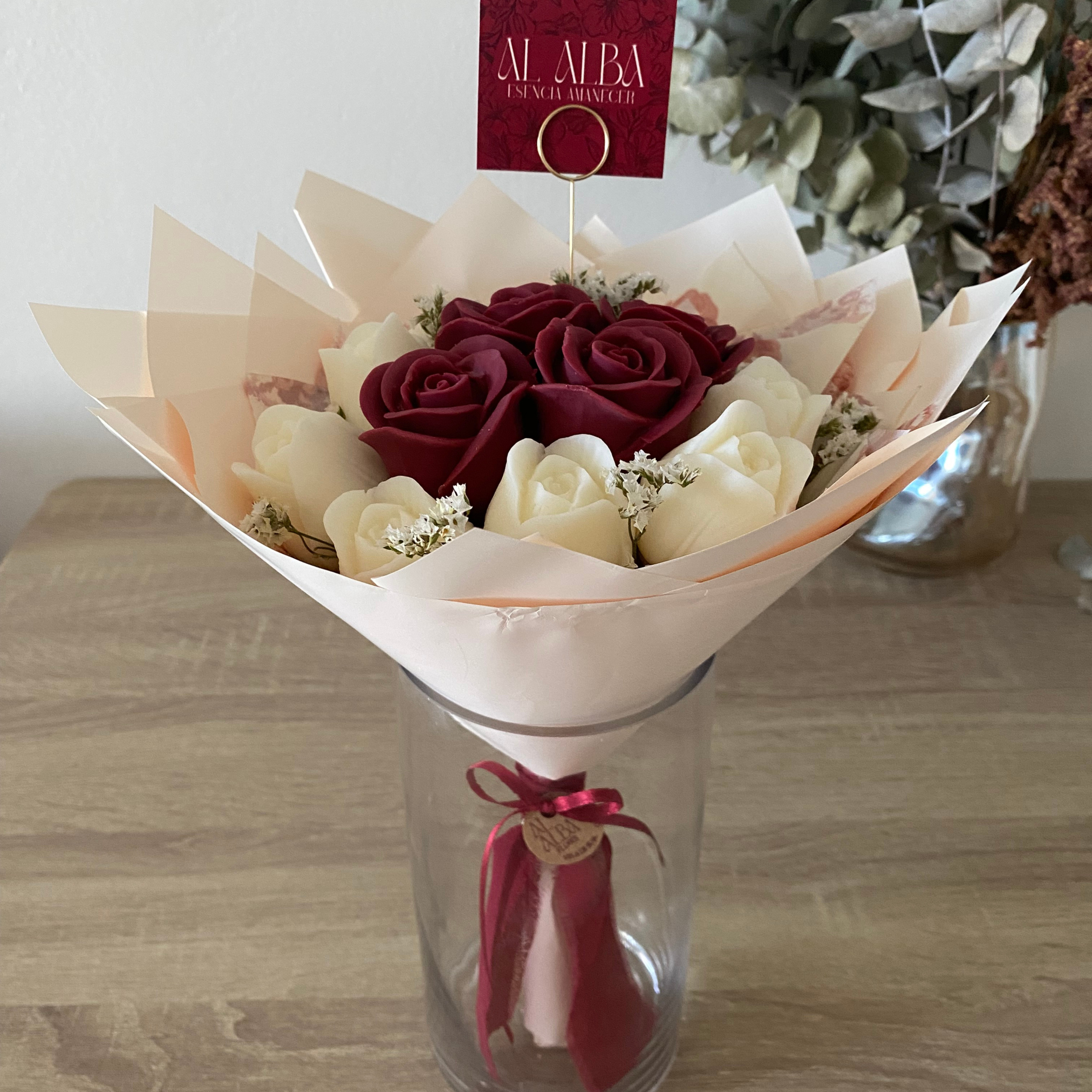 RAMO ROSAS Y TULIPANES