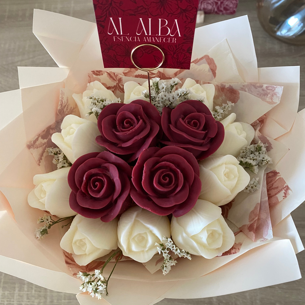 RAMO ROSAS Y TULIPANES